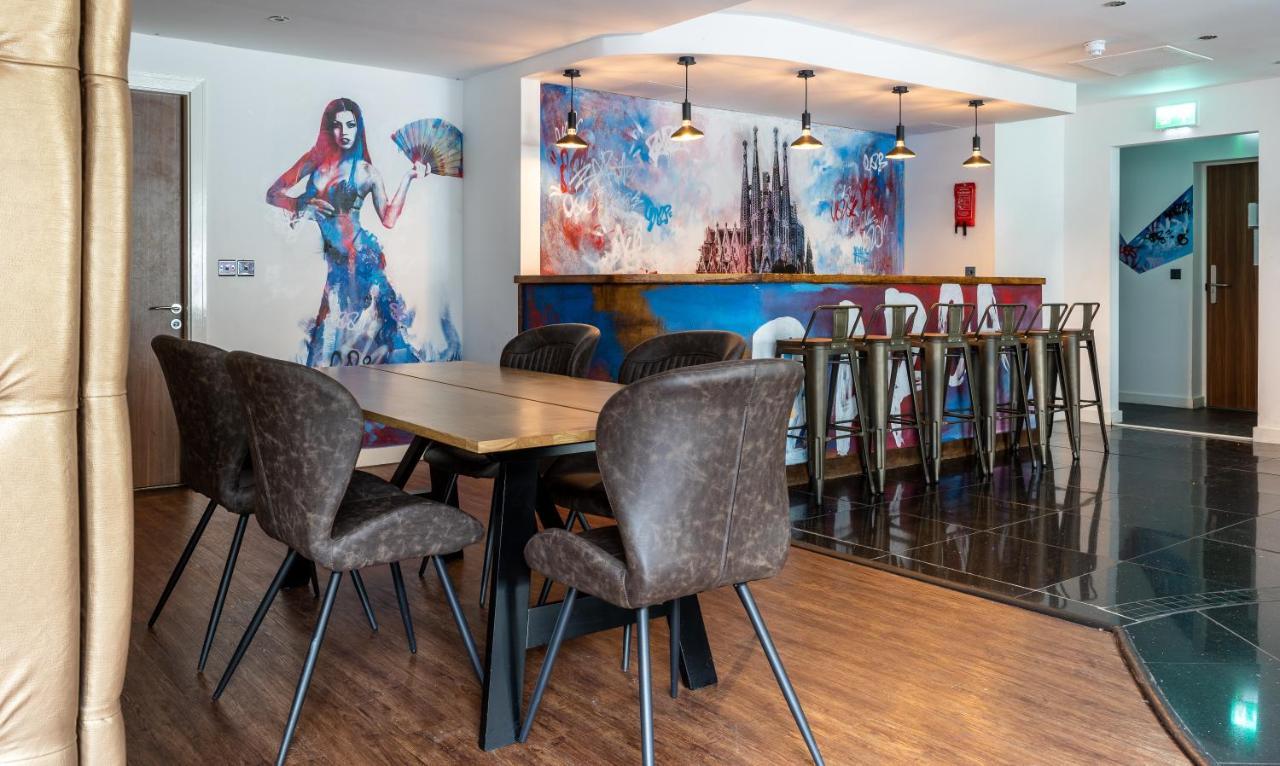 The Bling Hotel By Ustay Aparthotels Liverpool Exterior foto